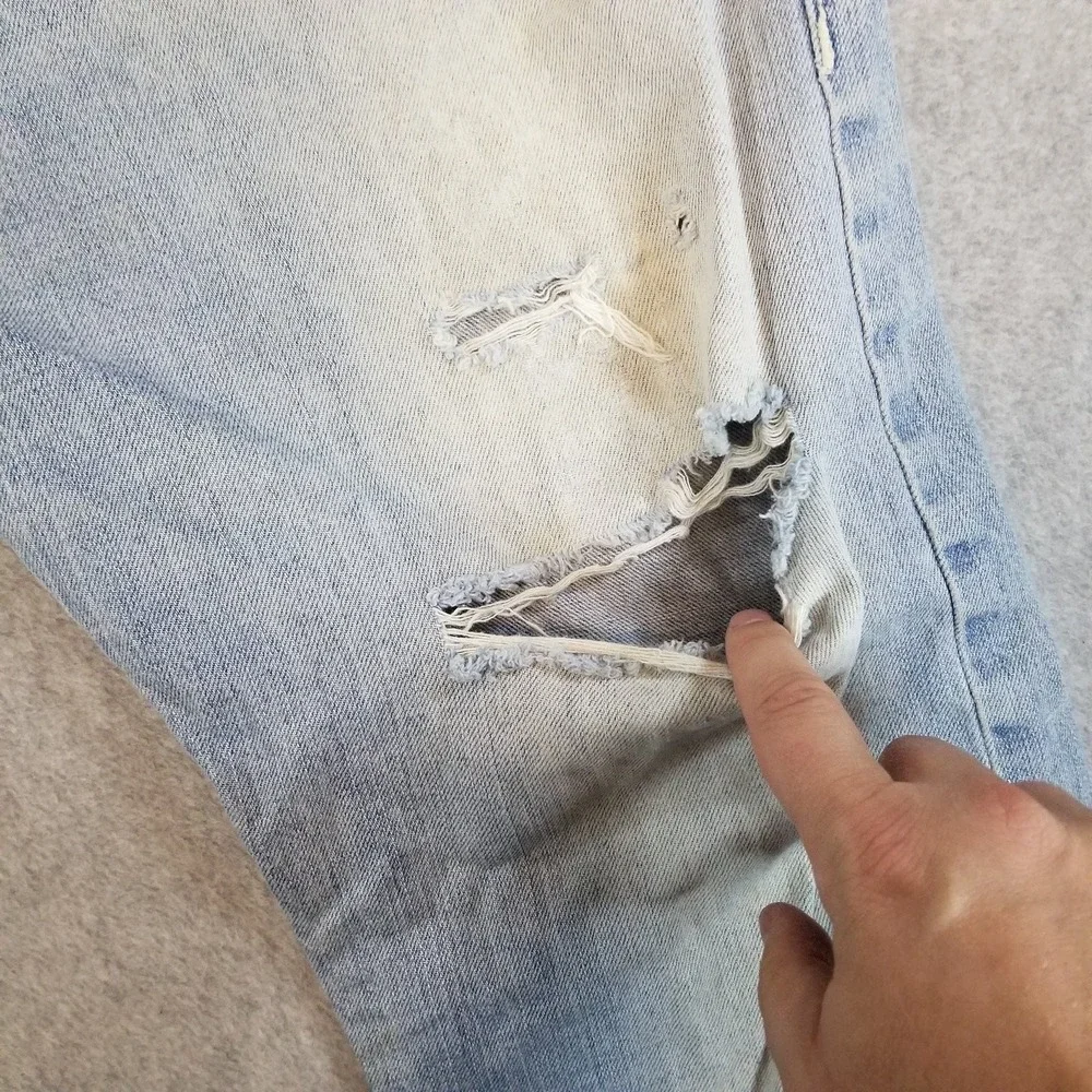 True Religion Jeans Mens 40 Light Wash Blue Distressed Straight Flap Pocket USA